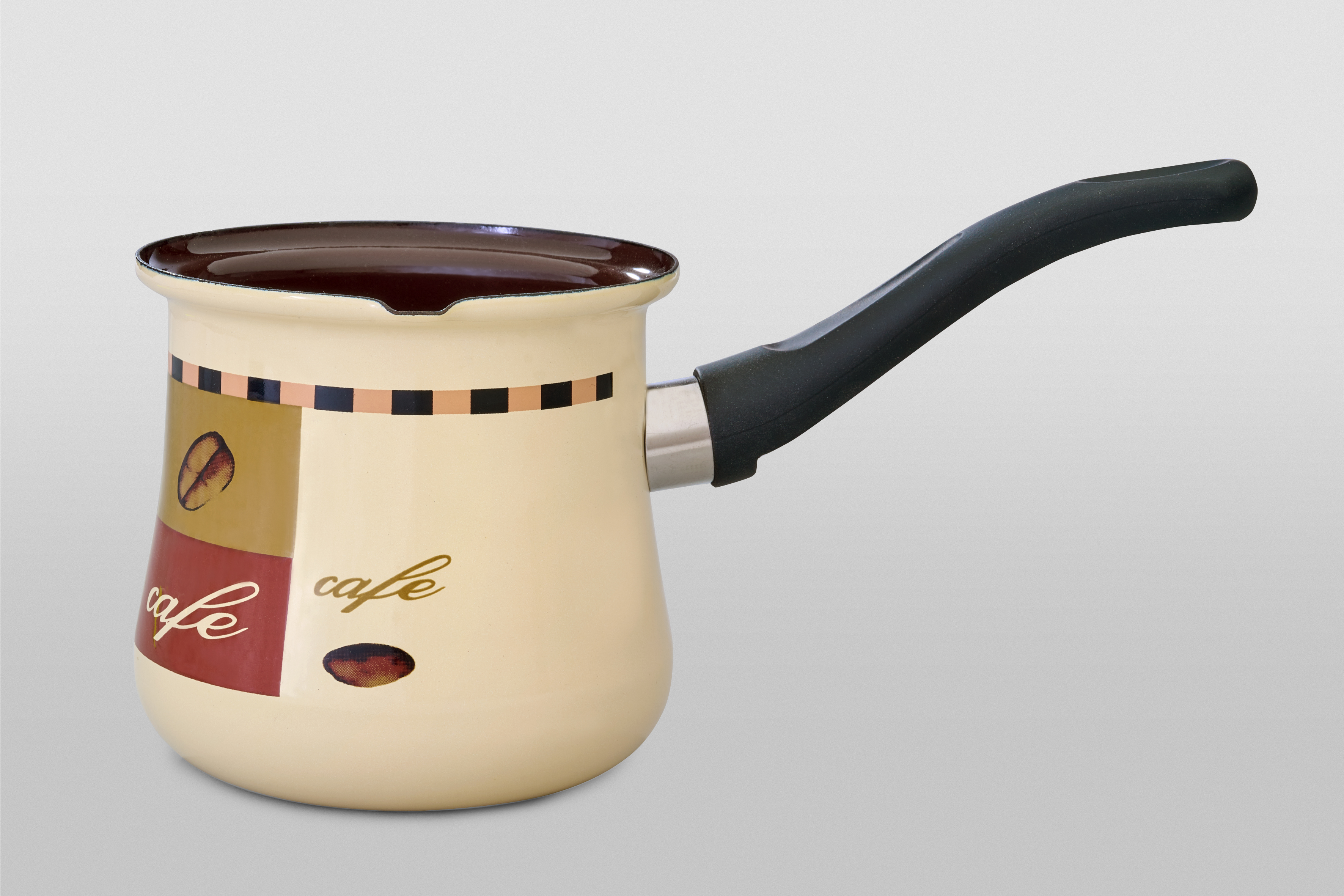 Турка эмалированная с бакелитовой ручкой на 7 чашек, 0.7 л