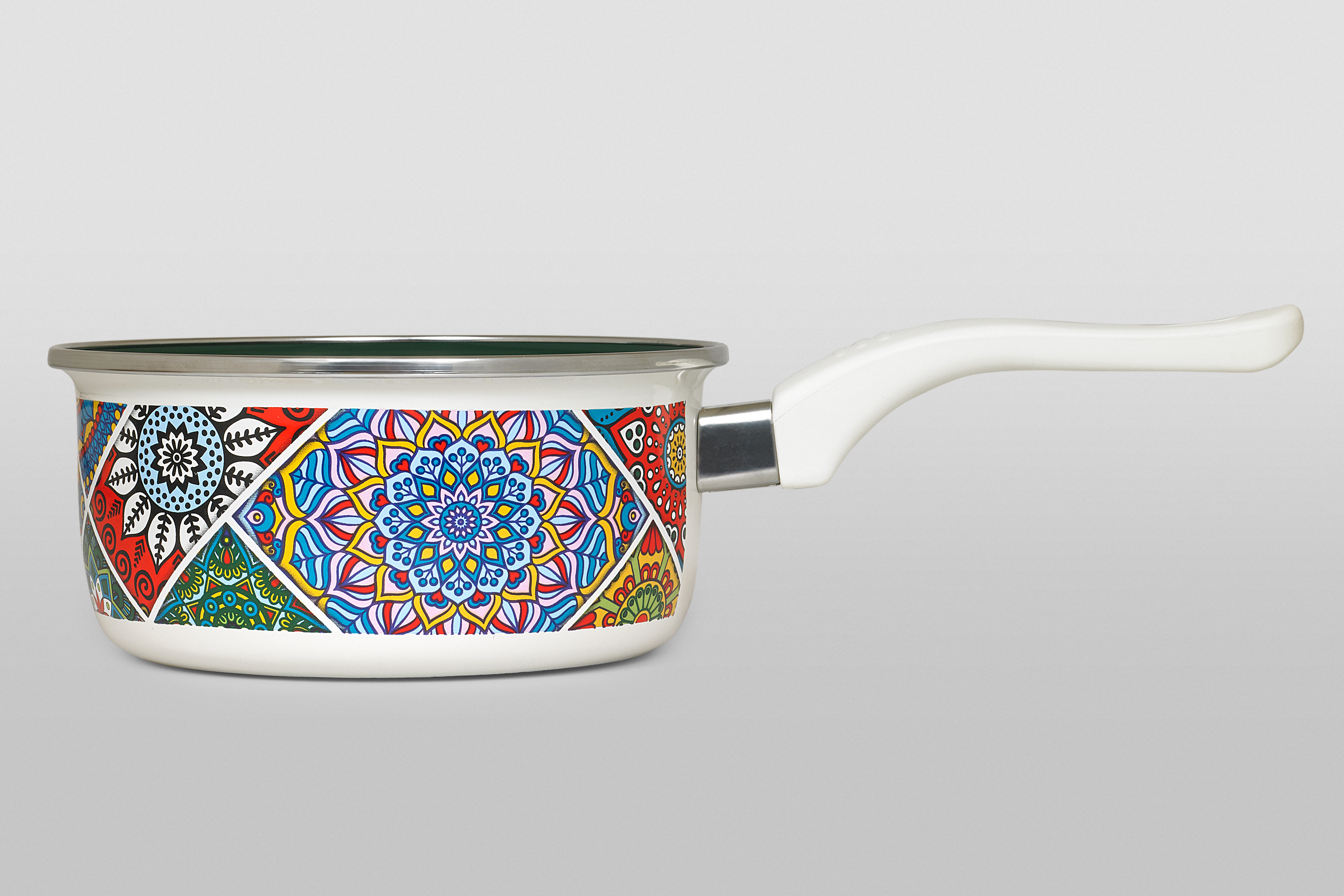 Ковш эмалированный с бакелитовой ручкой, 16 см, 1.5 л