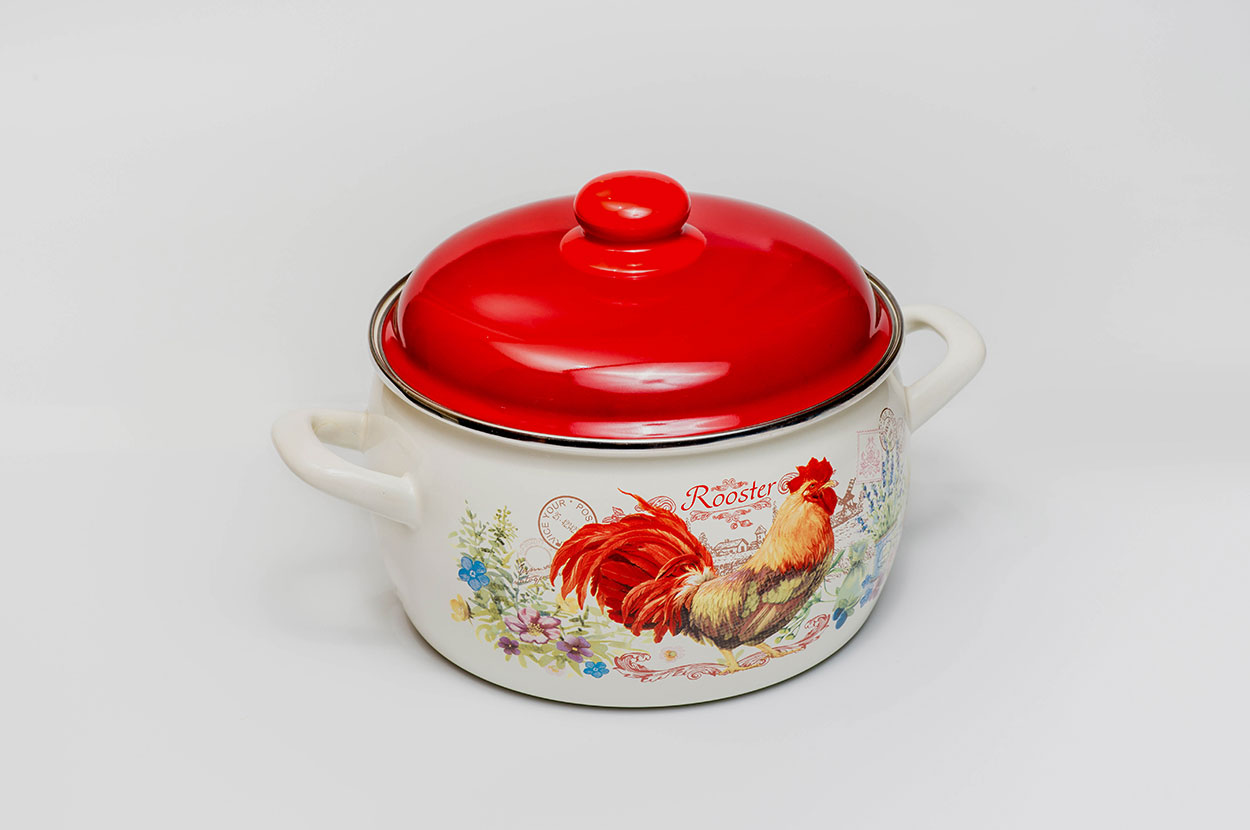 Кастрюля глубокая эмалированная с металлической крышкой, 2.2 л