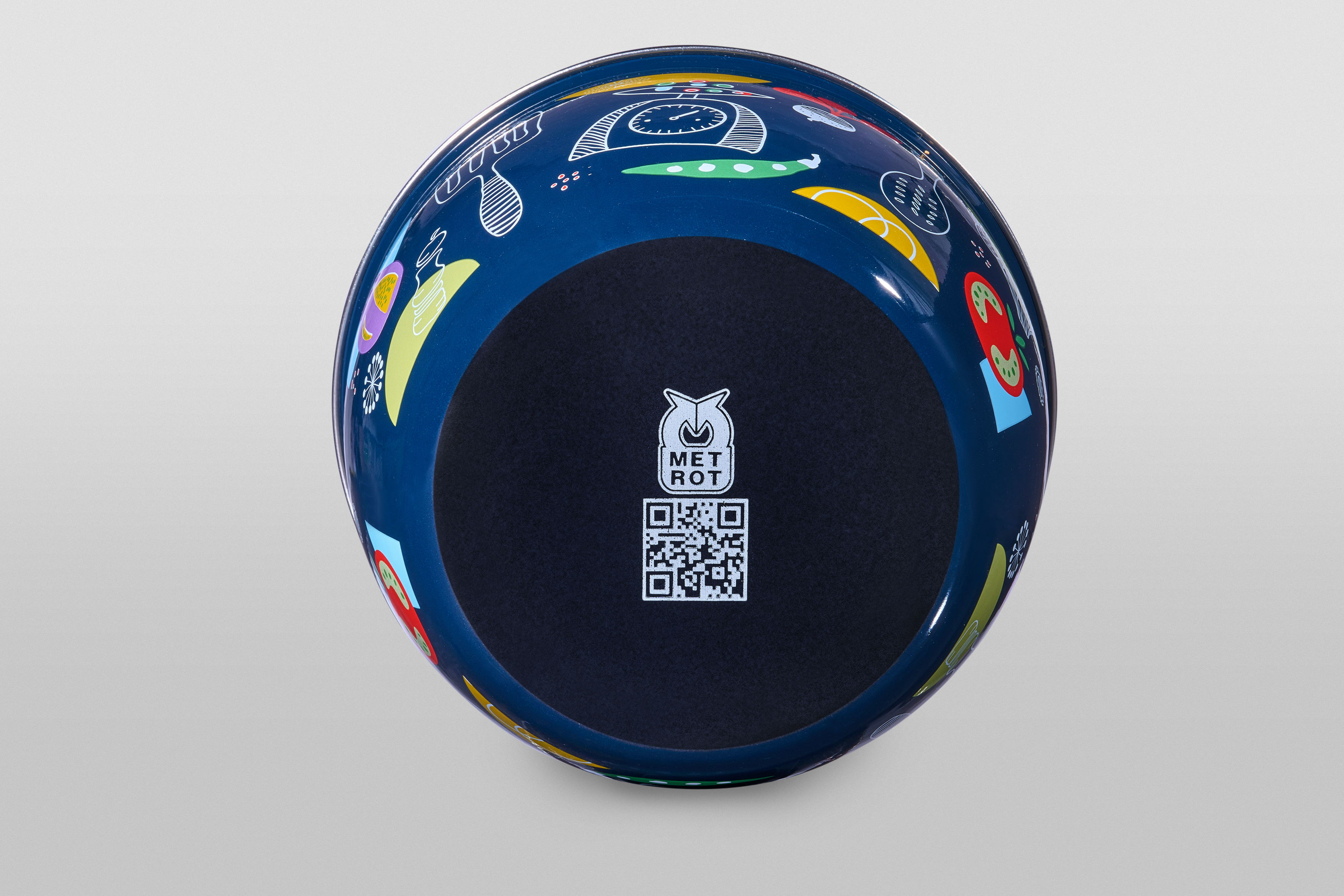 Миска эмалированная без ручек с пластиковой крышкой, 1.1 л